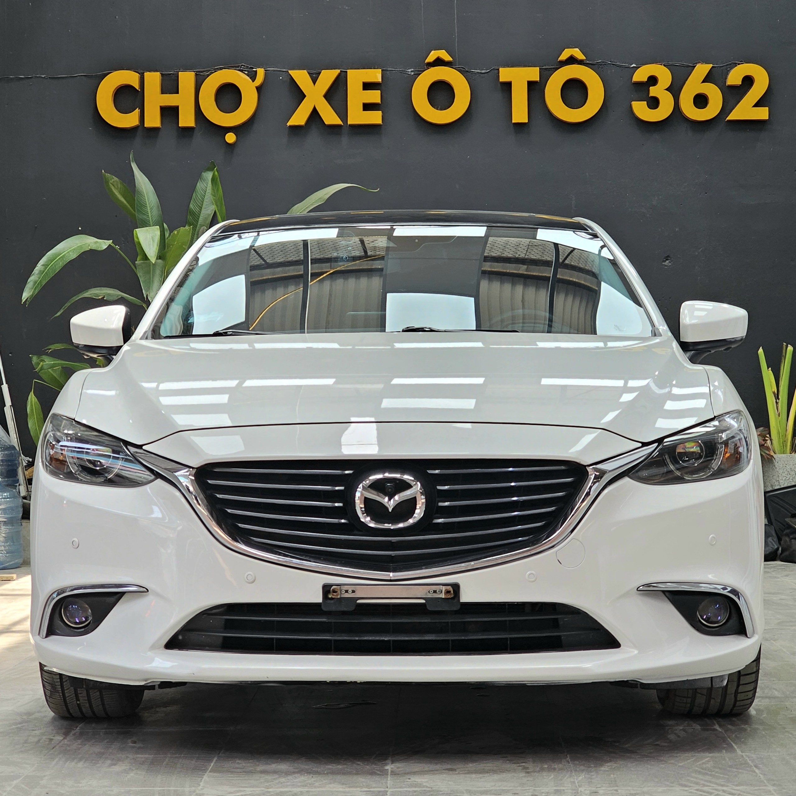 Mazda 6 2.0 Premium 2020 cá nhân 1 chủ biển Sài Gòn độ 100 triệu option