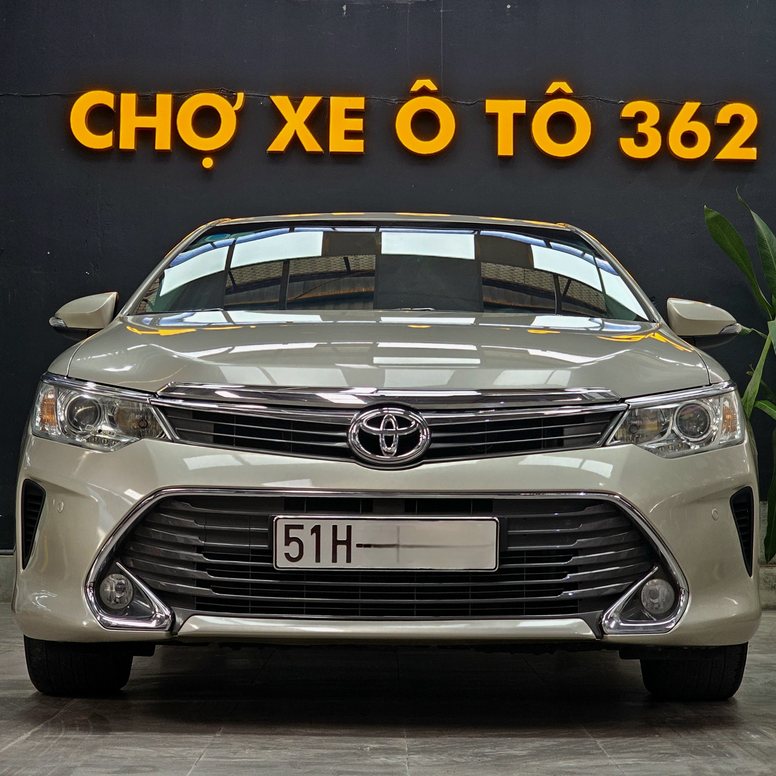 Toyota Camry 2.5Q 2014 đi siêu ít, cá nhân 1 chủ từ đầu Sài Gòn.